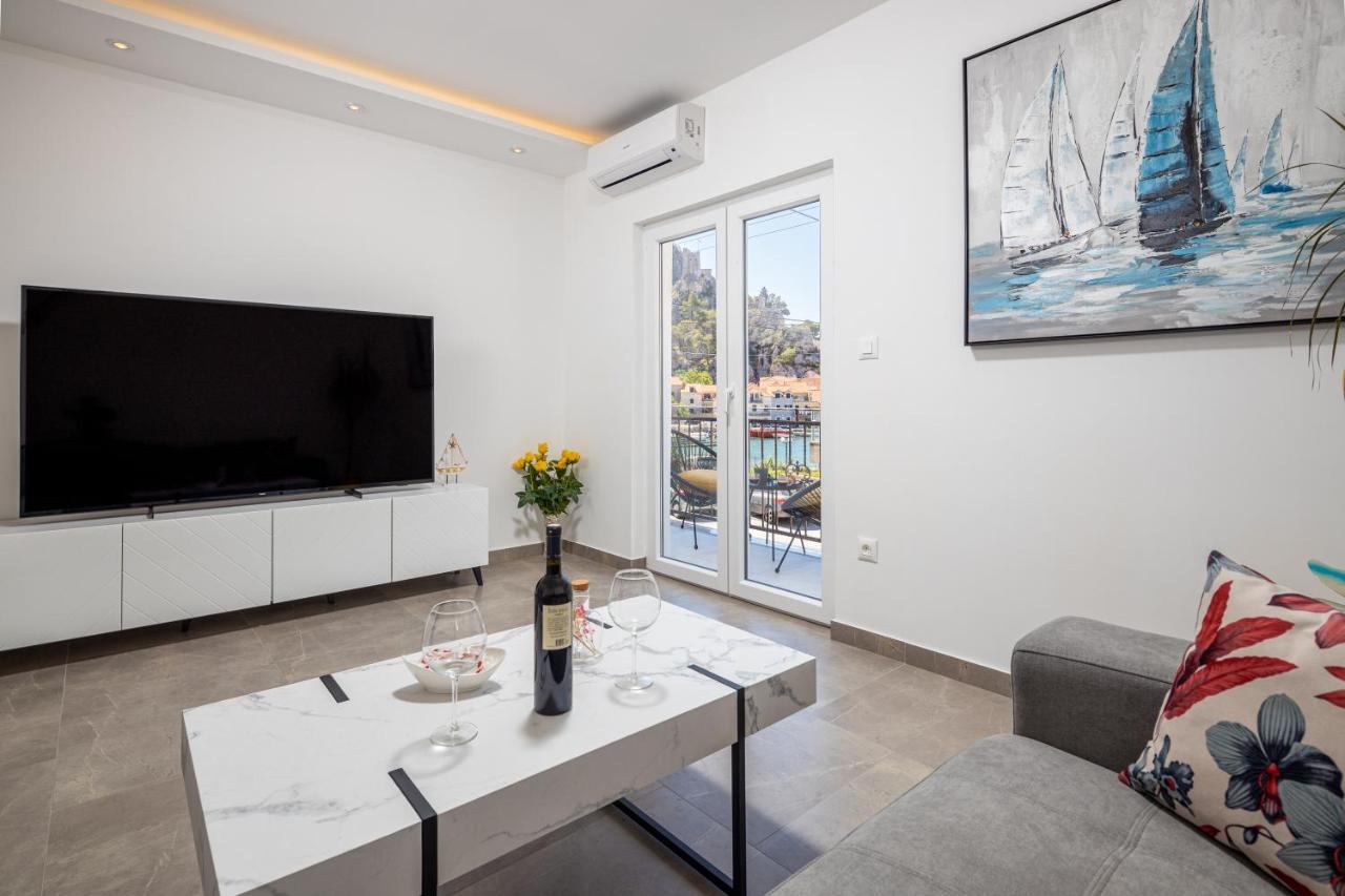 Brand new apartment Navika in a great location Omiš Exteriör bild