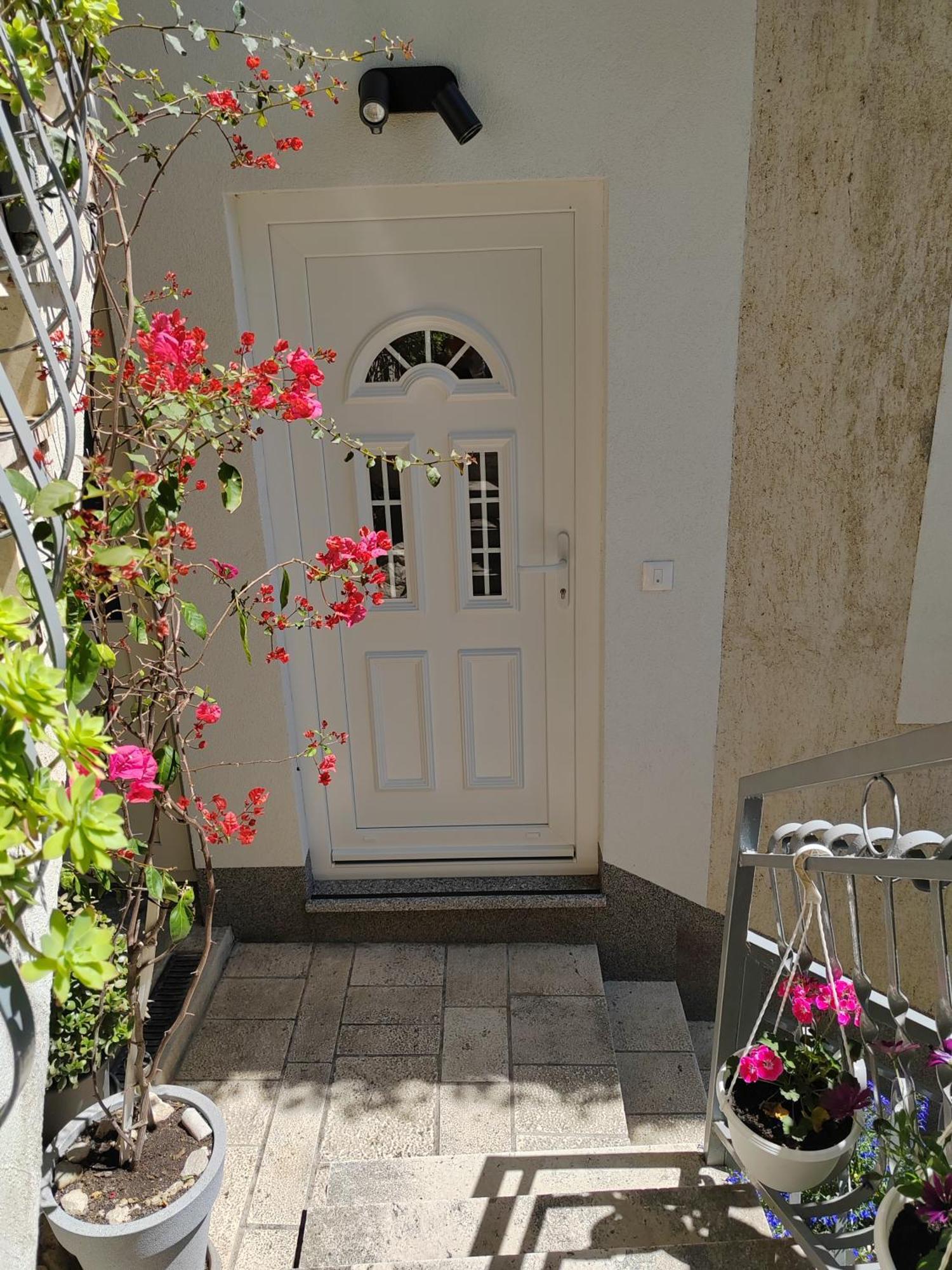 Brand new apartment Navika in a great location Omiš Exteriör bild