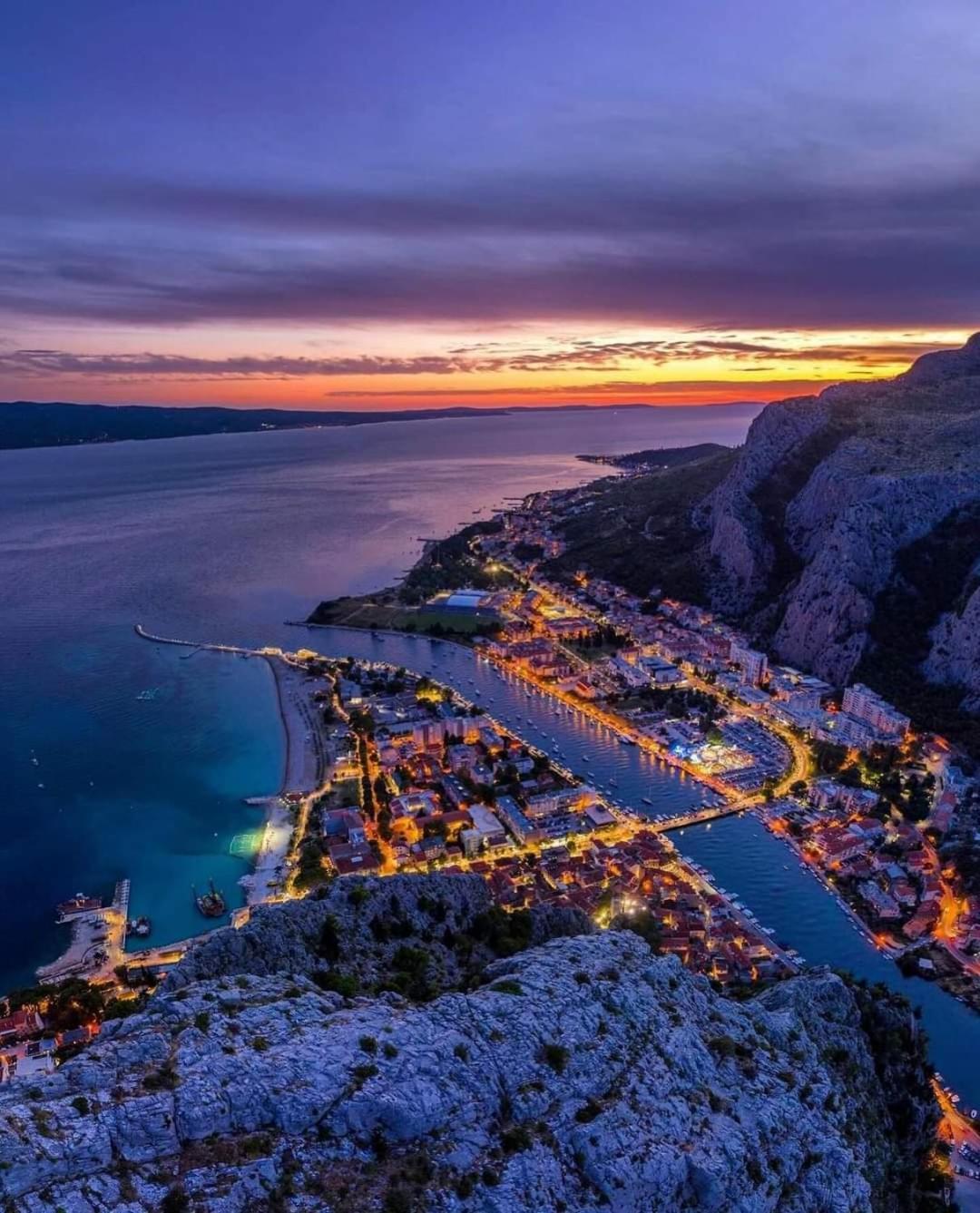 Brand new apartment Navika in a great location Omiš Exteriör bild